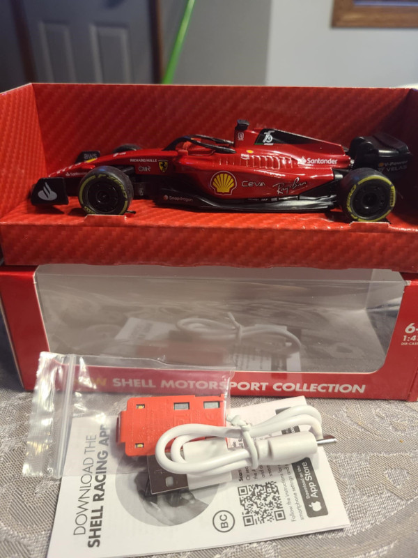 FERRARI F1-75 Shell motorsport V-power 1:41 Remote Control