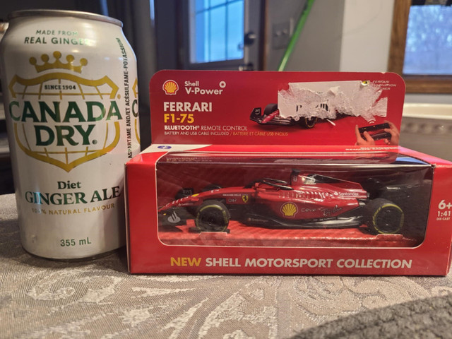 FERRARI F1-75 Shell motorsport V-power 1:41 Remote Control - photo 2