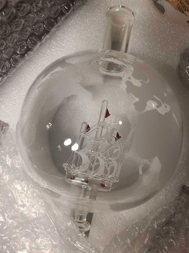 Ponpur Whiskey Globe Decanter - photo 2
