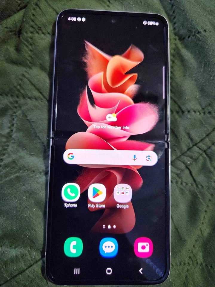 Samsung Galaxy Z Flip3 5G 256GB Unlocked