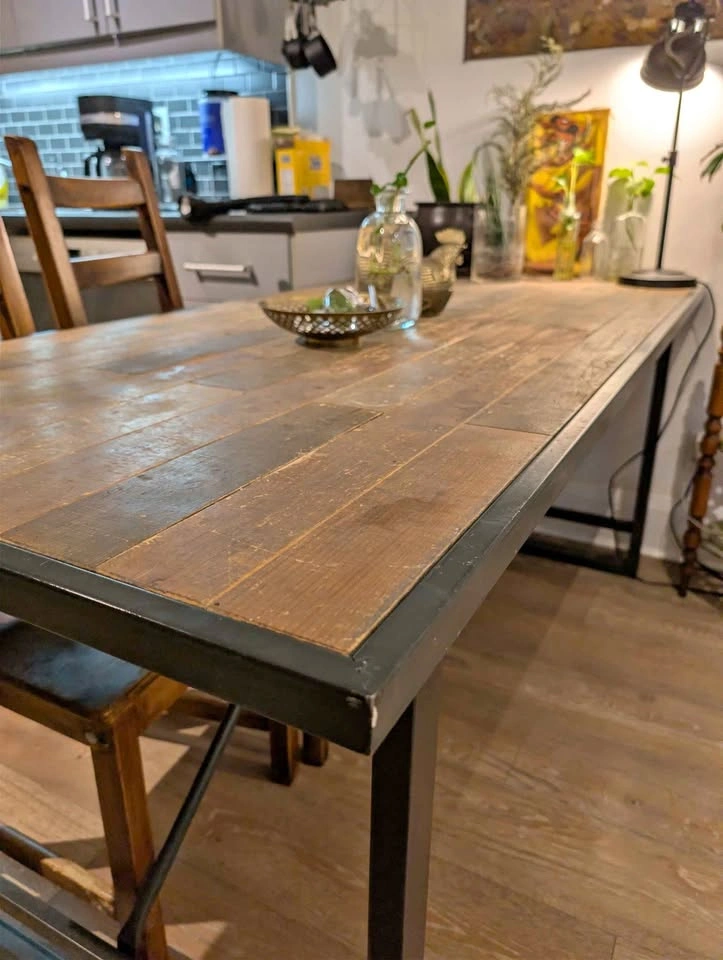 Beautiful industrial wrought iron table with wood slats - photo 3