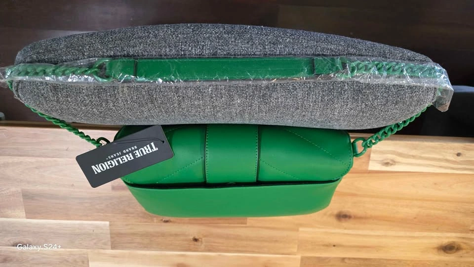 Brand New True Religion Green Quilted Crossbody Bag - photo 5
