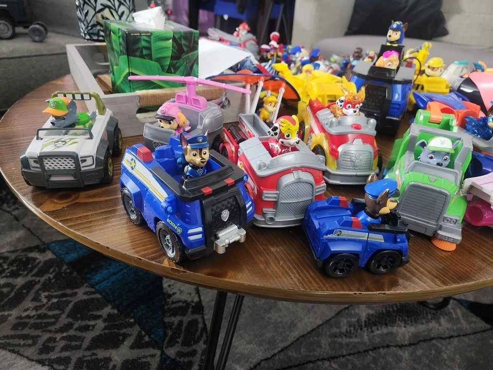 Paw Patrol Collection - 19 Trucks & Figures - photo 3