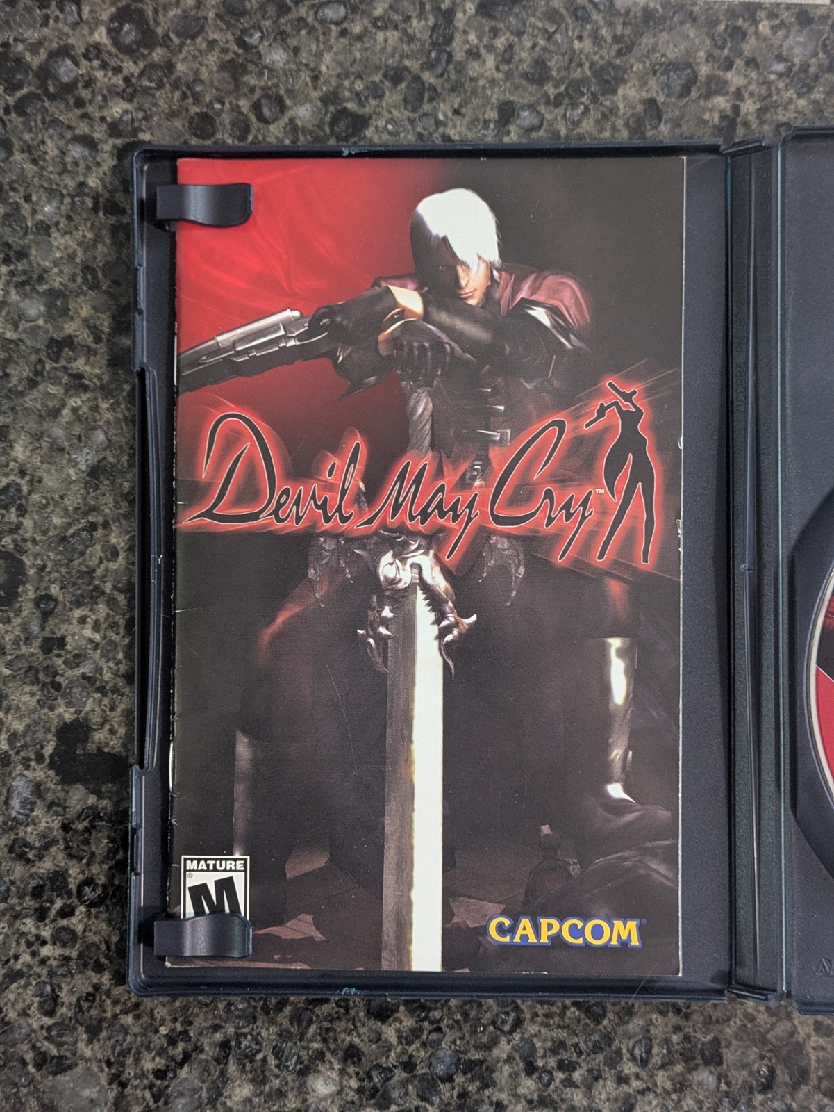 Devil May Cry PS2 CIB w Manual – Tested - photo 2