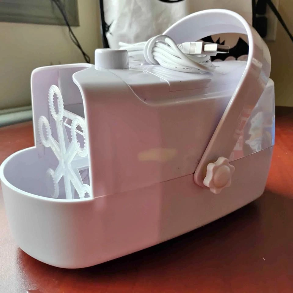Portable Automatic White Bubble Machine