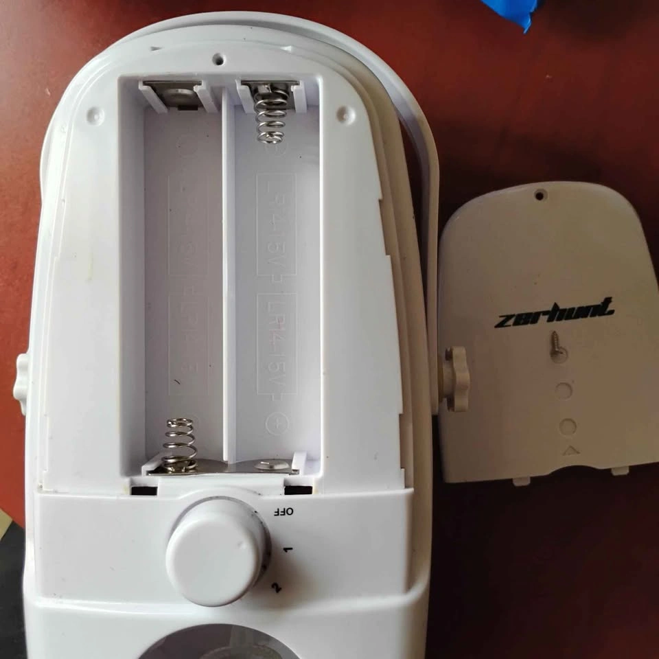 Portable Automatic White Bubble Machine - photo 5