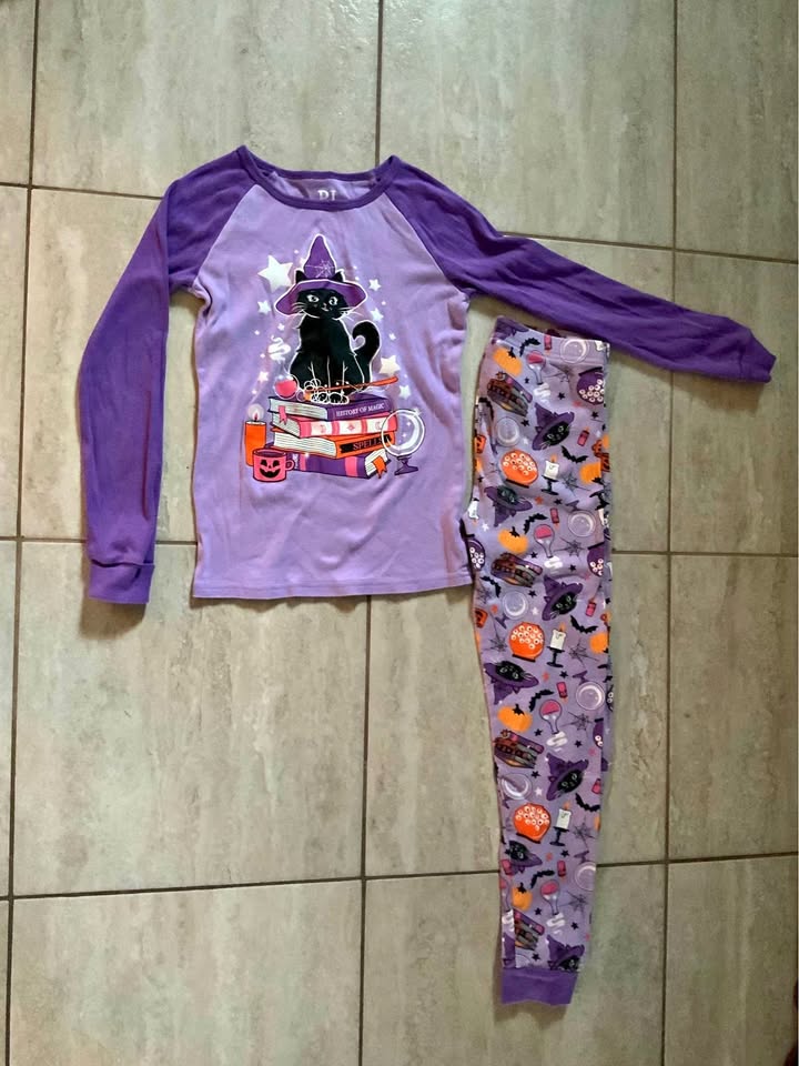 Halloween girls pyjama set