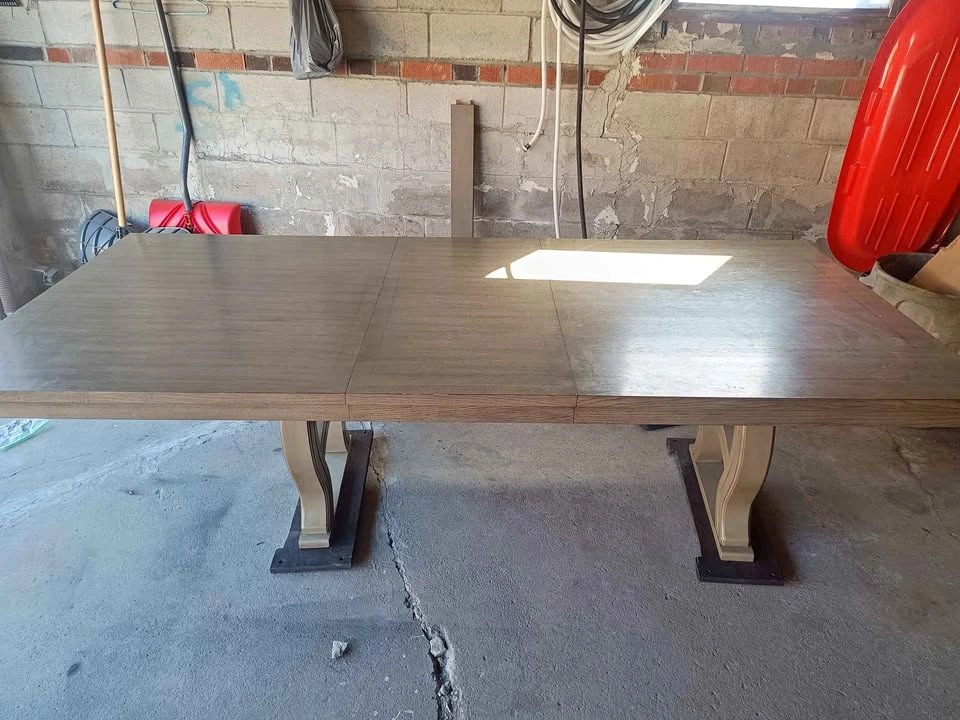 Extendable Dining Table – Solid & Large (Up to 243 cm)