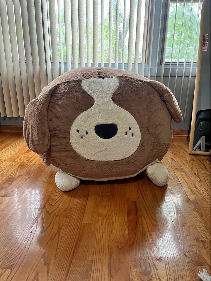 Like new Big Joe memory foam bean bag in dog style