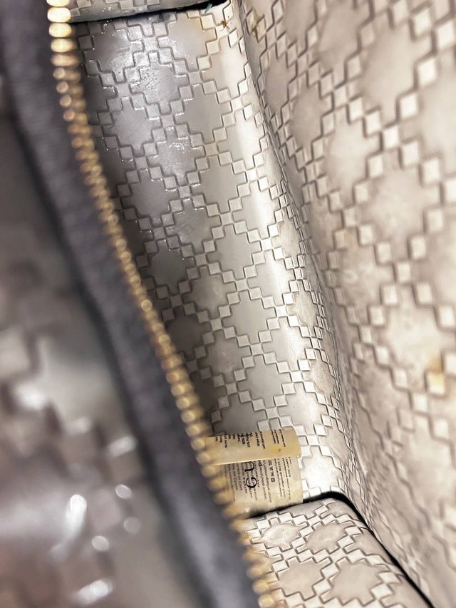 Gucci Make Up Bag - photo 3