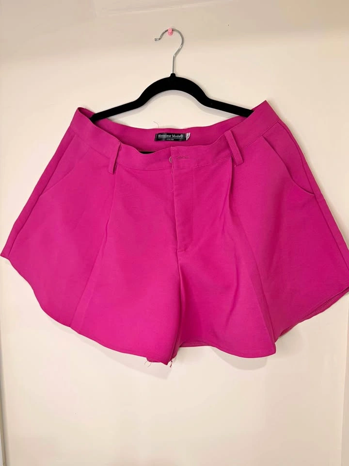 💓Hot Pink High-Waist Flowy Shorts – Cute & Lightweight
