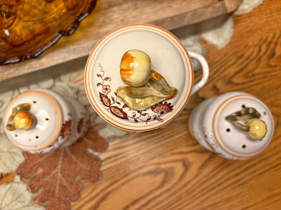 Vintage MCM Japanese Brown Onion Salt & Pepper / Coffee Set