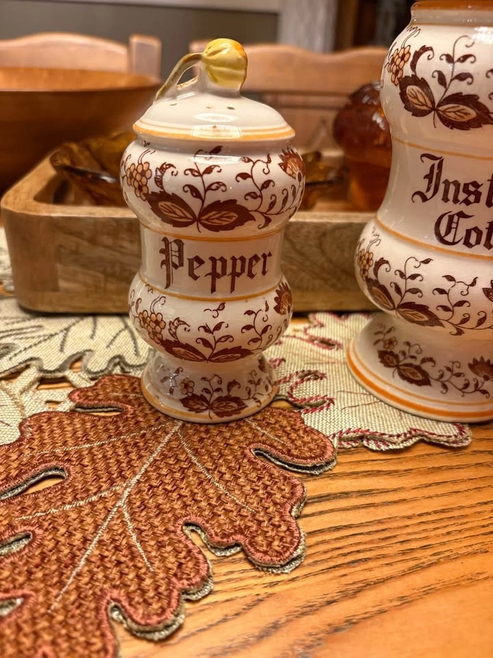 Vintage MCM Japanese Brown Onion Salt & Pepper / Coffee Set - photo 4