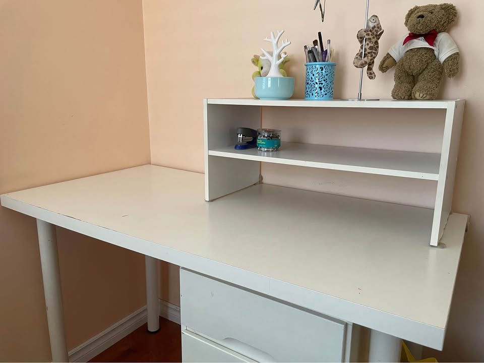 Ikea white wooden desk with drawers and desktop shelf - photo 3