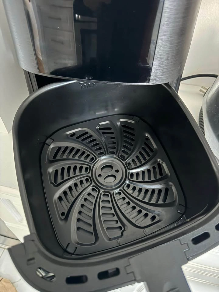 Chefman 5 WT Air Fryer - photo 3