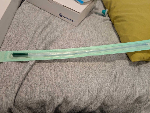 Coloplast Self-Cath Male Coude Catheter 814 14FR 16in (30/Box) - photo 3