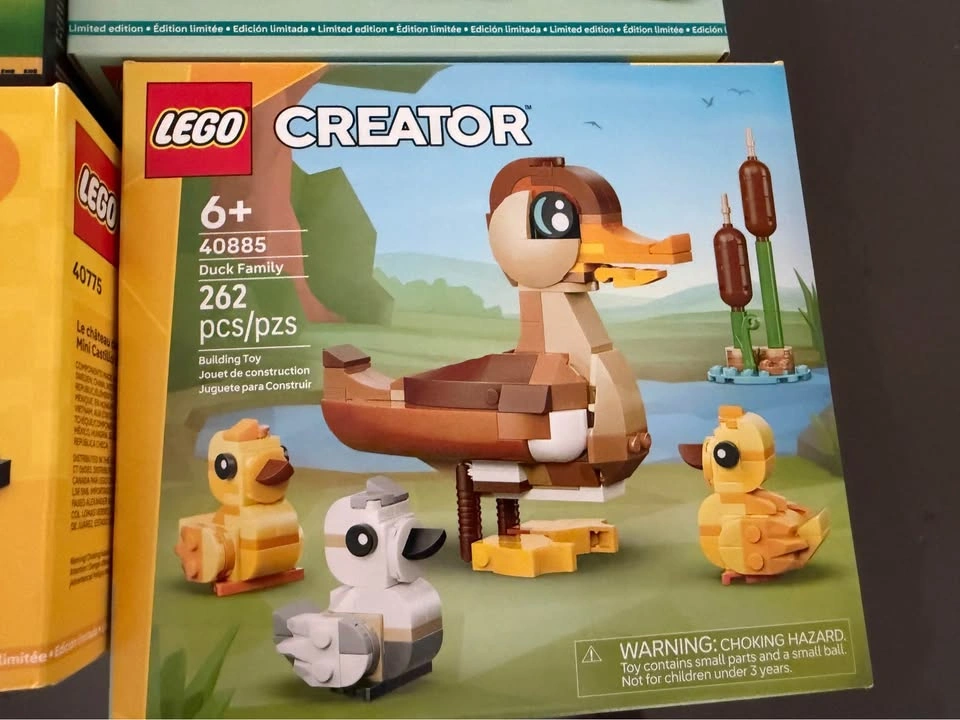LEGO Bundle – 4 Sets New/Sealed | GWP Exclusives | 40890 40885 4 - photo 3