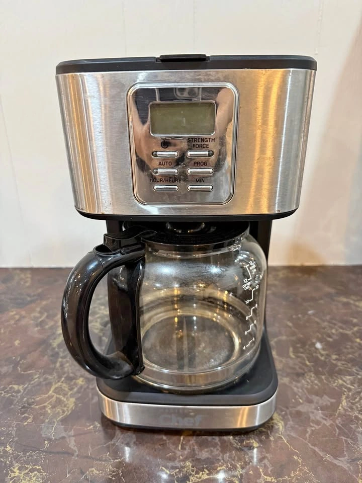 Master Chef 12-Cup Programmable Coffee Maker