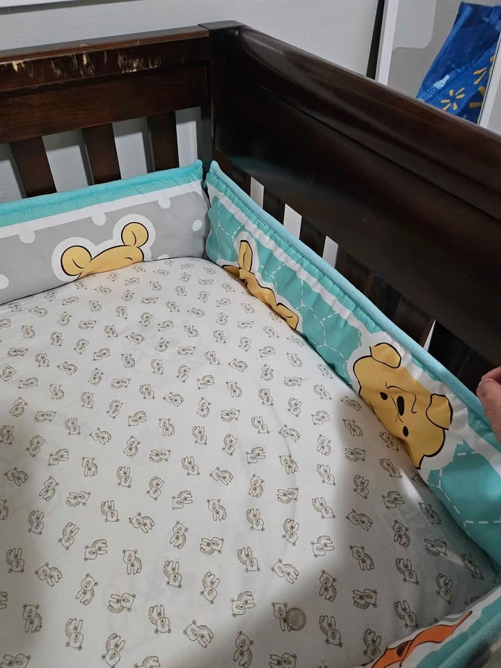 Adjustable Crib with Free Mattress - photo 5