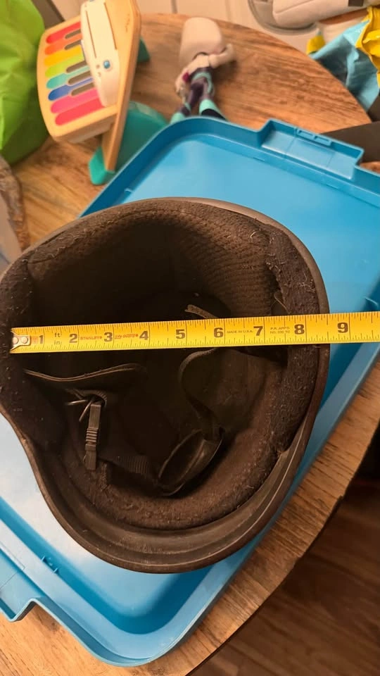 Black Protective Helmet / Hard Hat (Used) - photo 5
