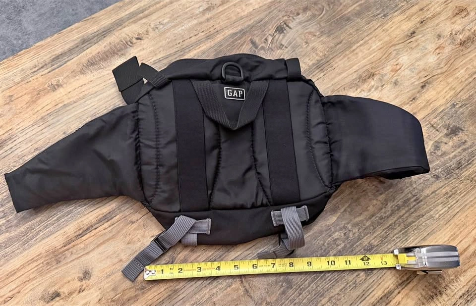 GAP Black Sling Bag / Crossbody Bag