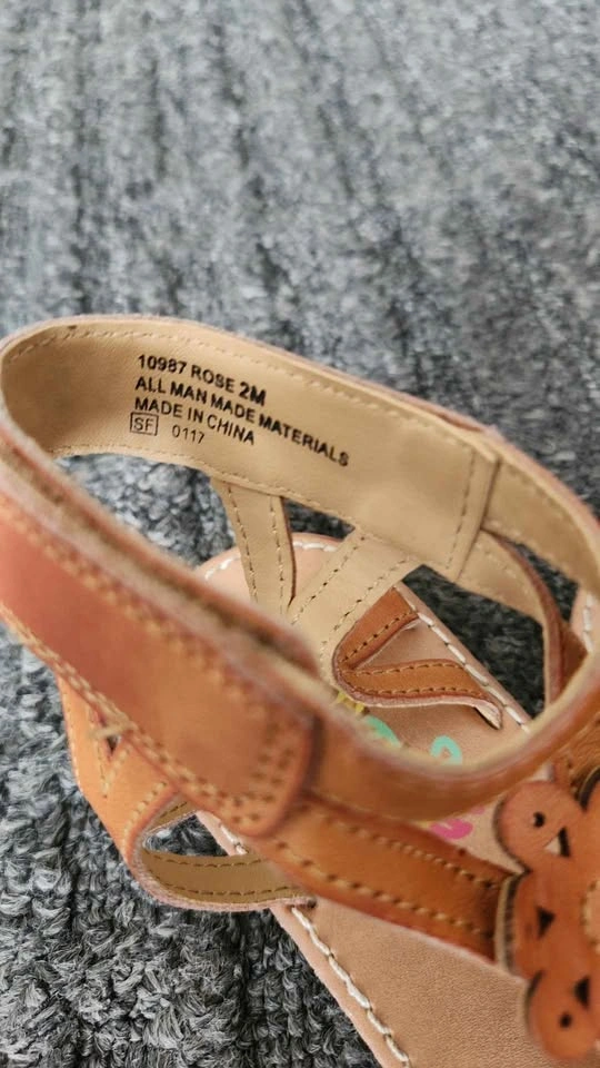 Rachel shoes tan flower cutout strappy sandal/shoes size 2 - photo 2