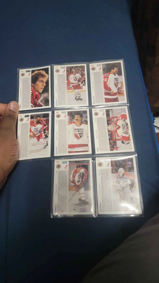 Vintage 1990s NHL Hockey Cards - photo 2