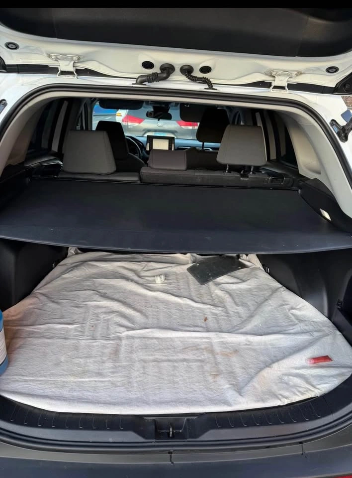 2022 Toyota RAV4 XLE Sport Utility 4D - photo 3