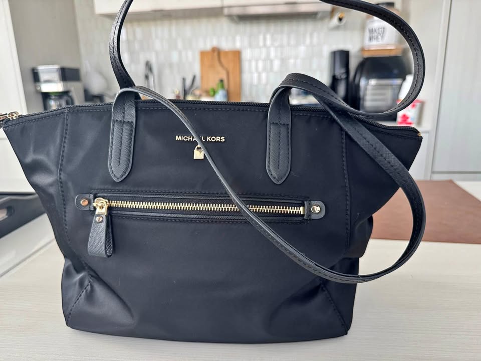Michael Kors Women’s Tote Bag