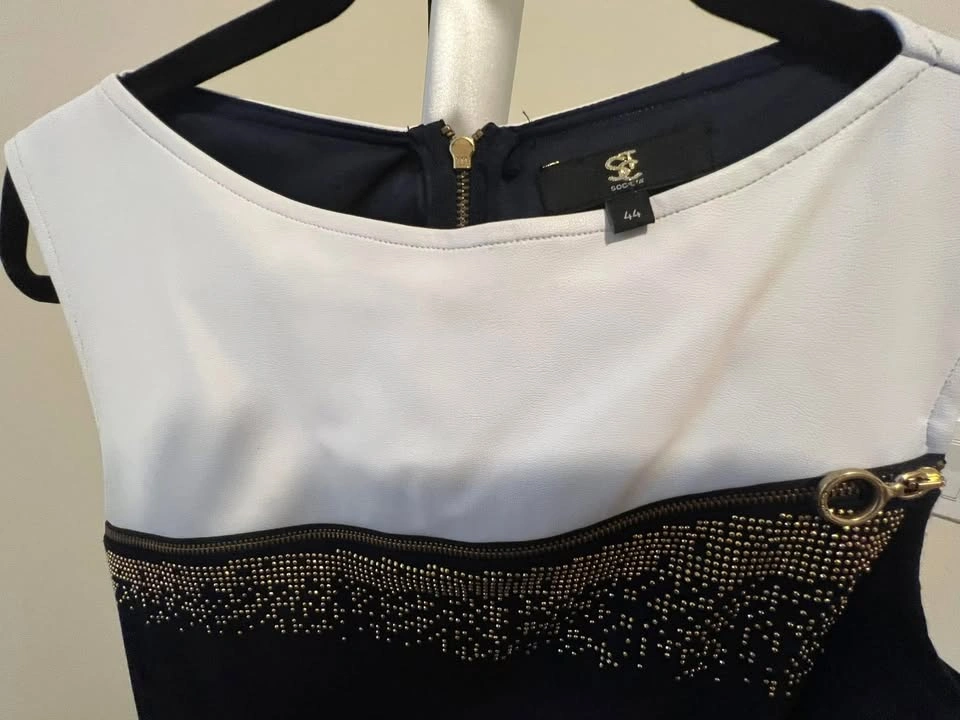 Dress with faux leather detail size 6-8 - photo 3