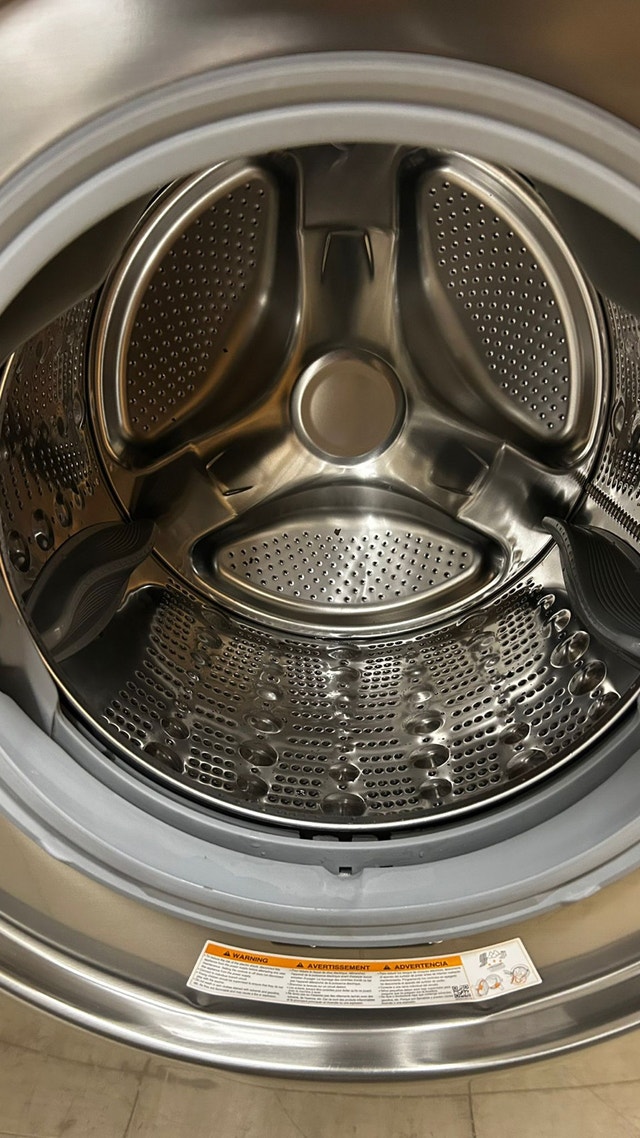 LG Washer - photo 2