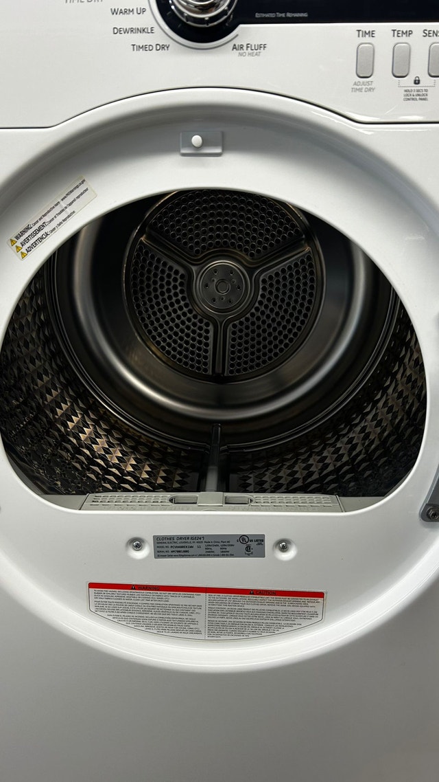 GE Washer Dryer Stacked White - photo 3