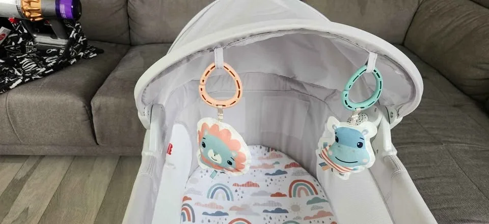 Fisher Price Soothing View Projection Bassinet - photo 3