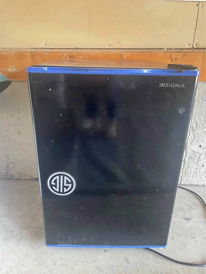 Insignia mini fridge