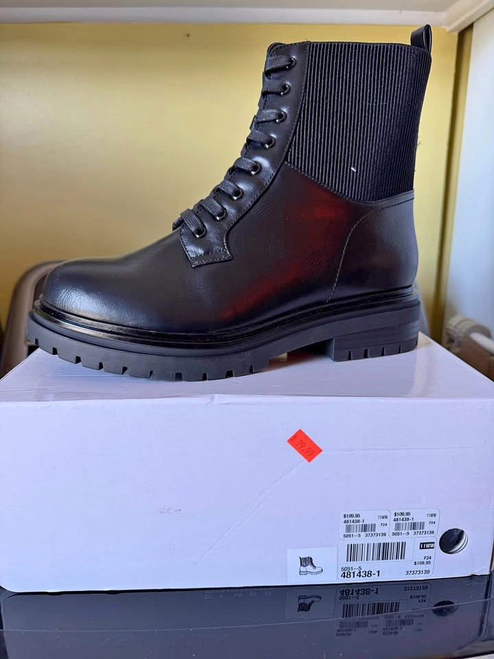 Pennington's Ankle Boots Size 11WW