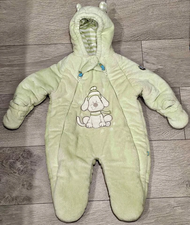 Baby Clothes - Bodysuit / Snowsuit - 3-6M