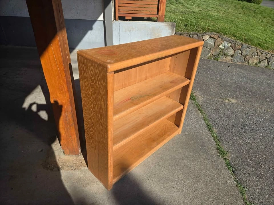 Varnished Wood Shelving - photo 2