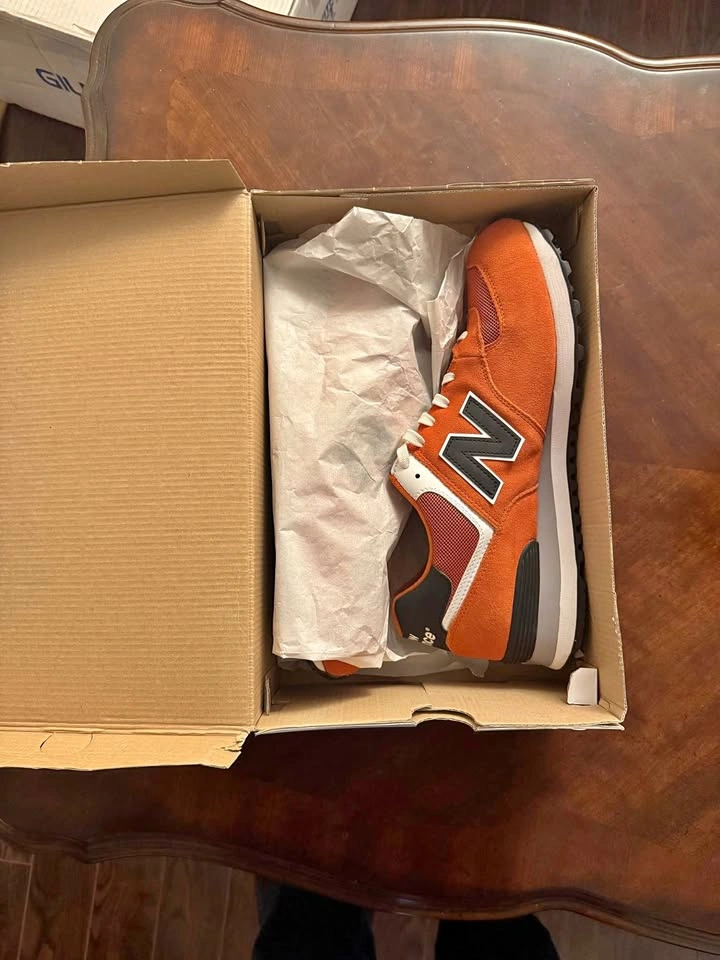 New Balance 574 Sneakers - Brand New
