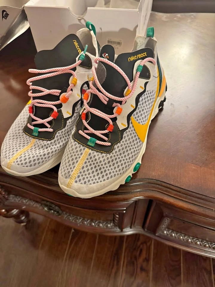 Air Max 270 React