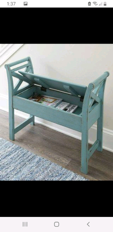 Signature Design Heron Ridge Storage Accent Bench
