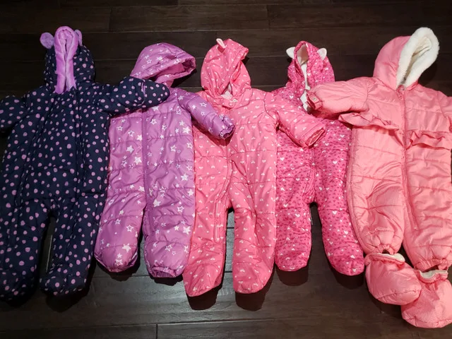 Baby snow suit 6-12M 6-9M 9-12M thumbnail