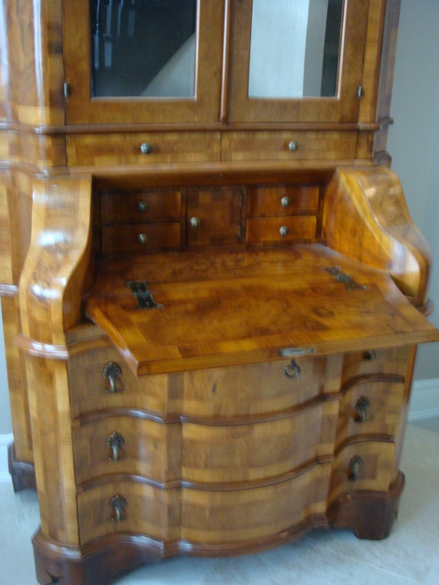 Italian Trumeau Cabinet – Handcrafted Walnut & Briar Root - photo 2