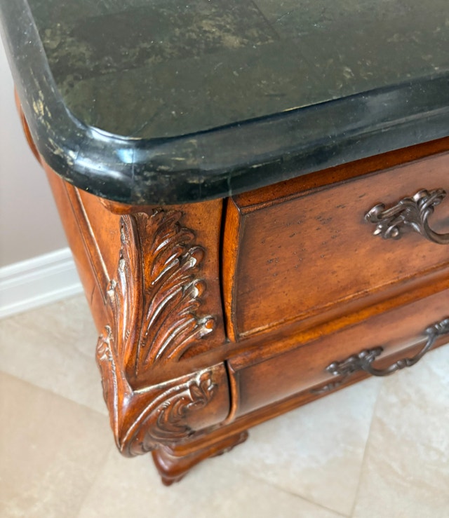 Hooker Furniture French-Style Chest - Solid Wood - photo 4