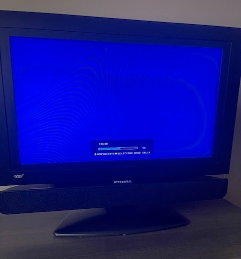 Prima 26" LCD TV – Like New Condition – Versatile & Affordable - photo 4