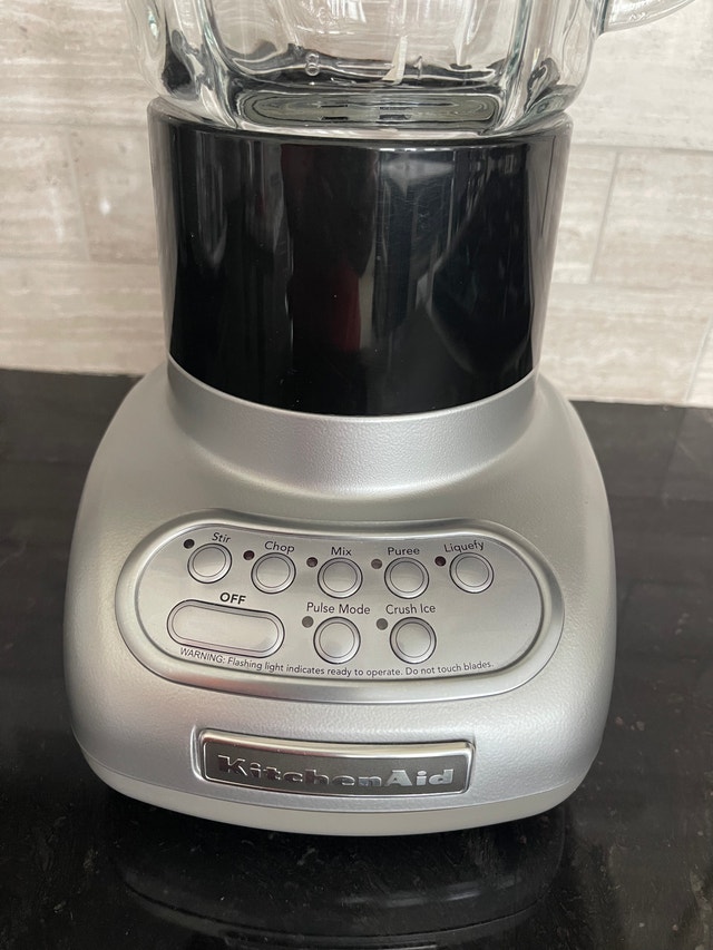 KitchenAid 5-Speed Blender - Brand New (Moving Sale) - photo 3