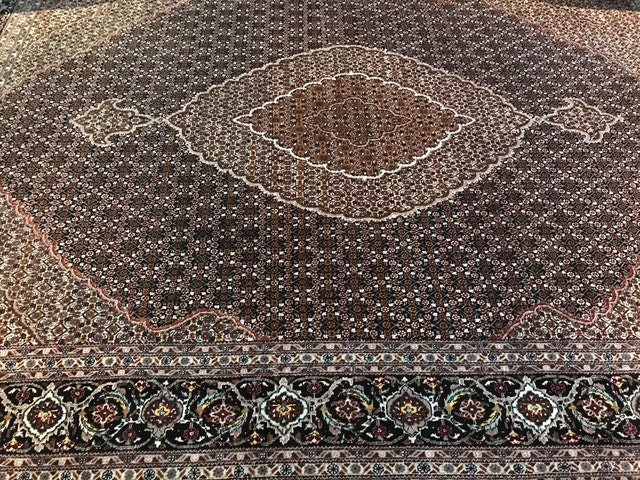 Hand-Knotted Persian Wool Rug – Tabriz – 8' x 11'7" – Hand Made - photo 3