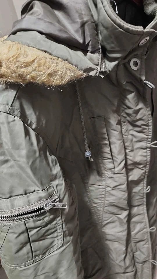 Melissa Winter Coat with Removable Hood, Size L - photo 4