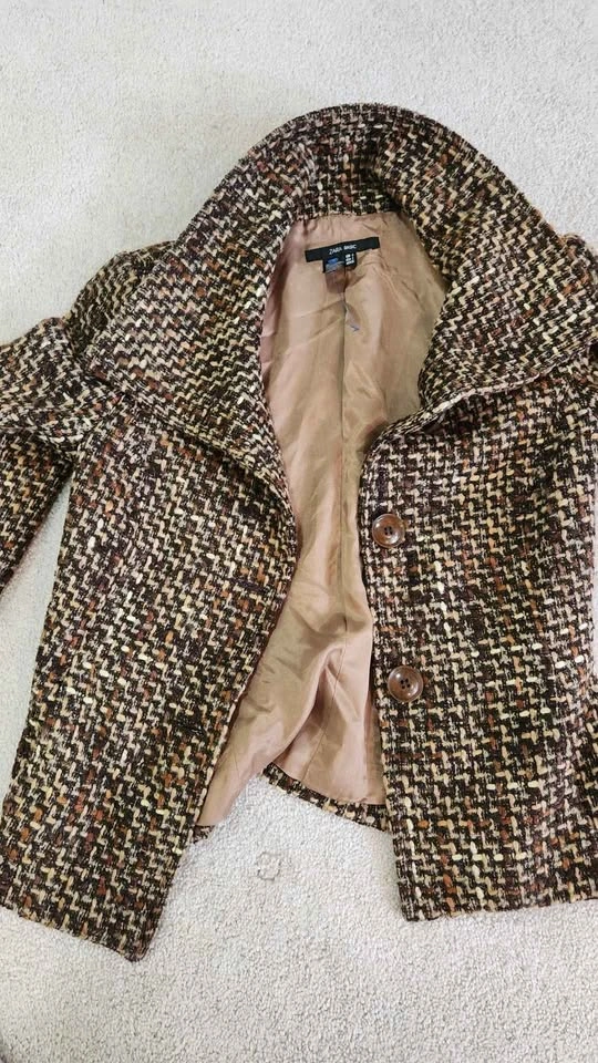 Zara jackets sz small - photo 2