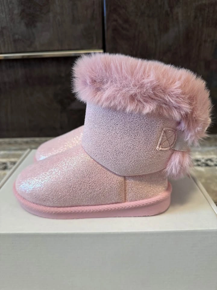 Brand New Pink Fur Winter Boots – Cozy & Adorable (Size 12/30) ✨ - photo 2