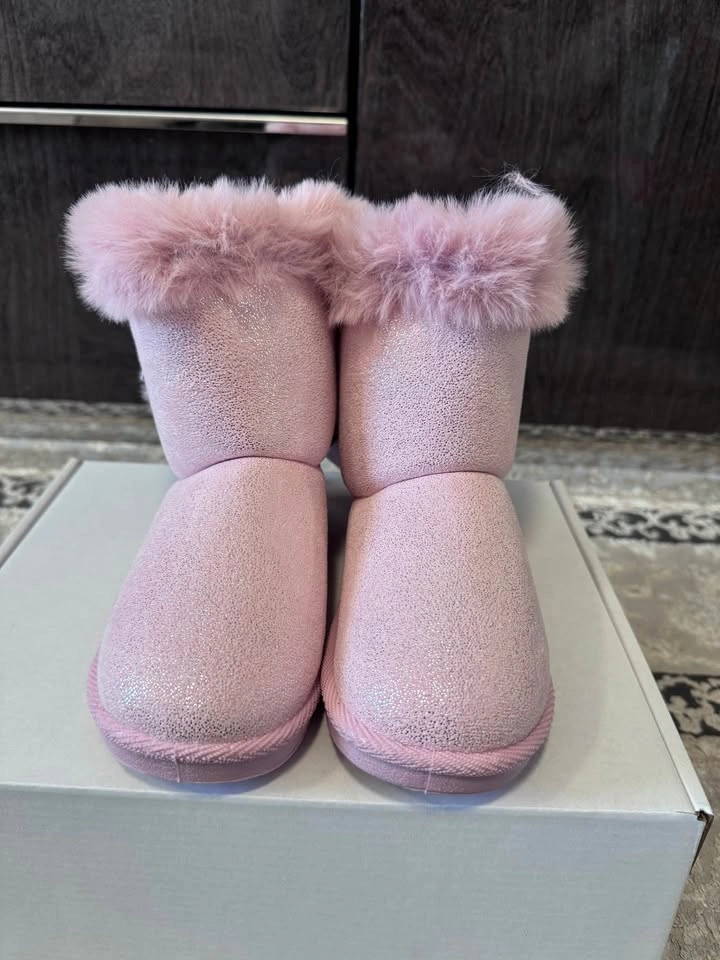 Brand New Pink Fur Winter Boots – Cozy & Adorable (Size 12/30) ✨ - photo 4